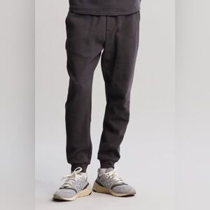 $148 Barefoot Dreams Malibu Mens Waffle Thermal Joggers Cream Size S